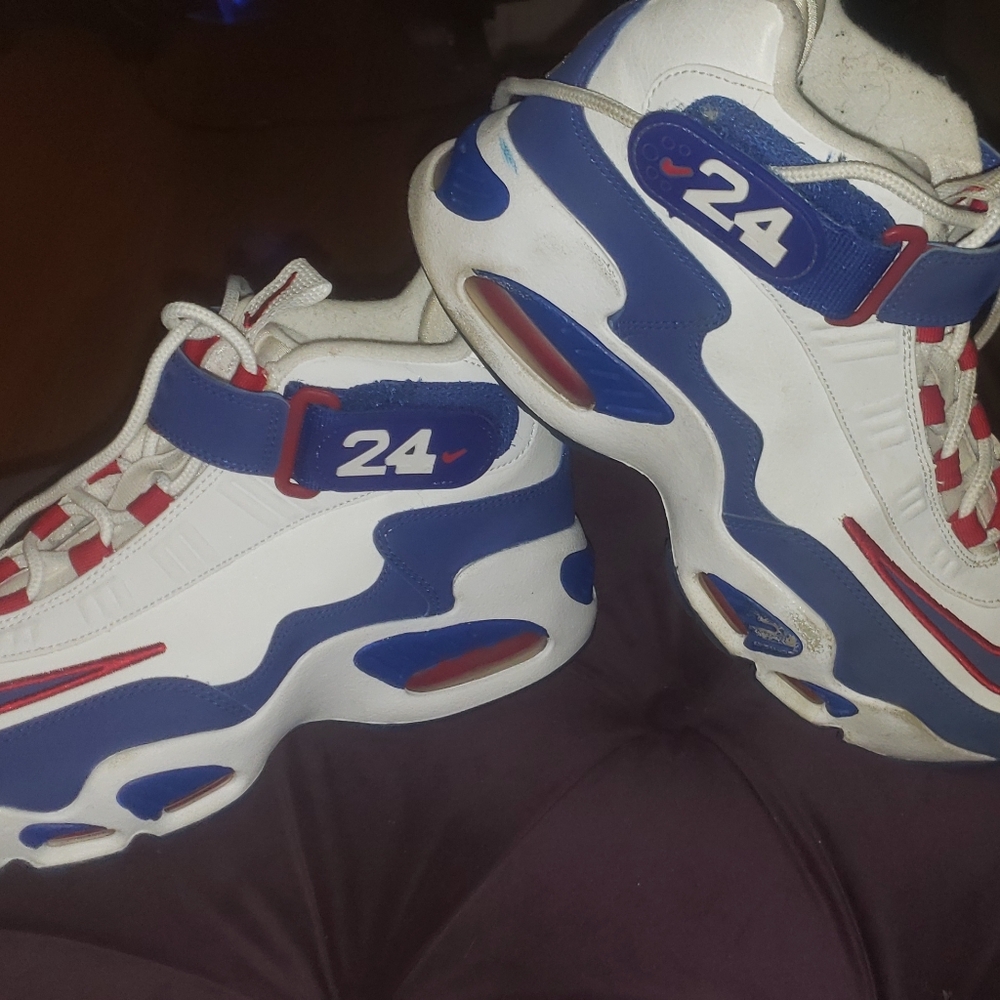 Pre Owned Ken Griffey Jr  Air Max Nike